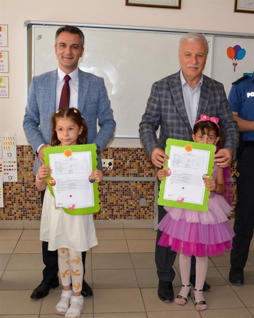 İLÇEMİZDE 7 BİN 600 ÖĞRENCİMİZ KARNESİNİ ALDI 20.06.2025