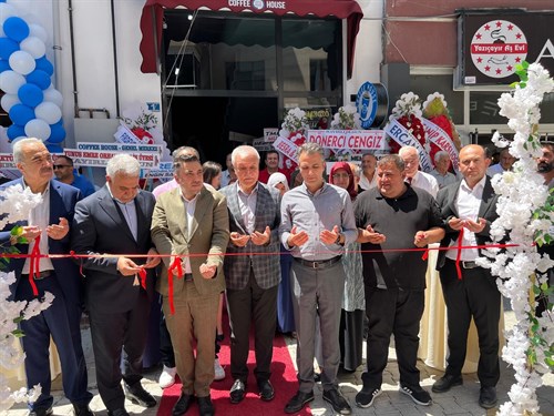 İLÇEMİZDE "COFFEE HOUSE" İSİMLİ İŞ YERİNİN AÇILIŞI YAPILDI